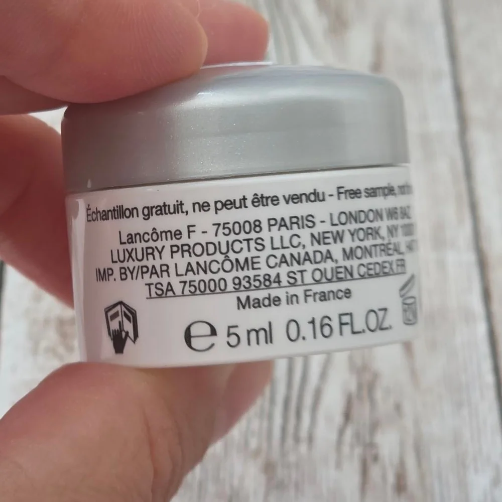 Lancôme this sample